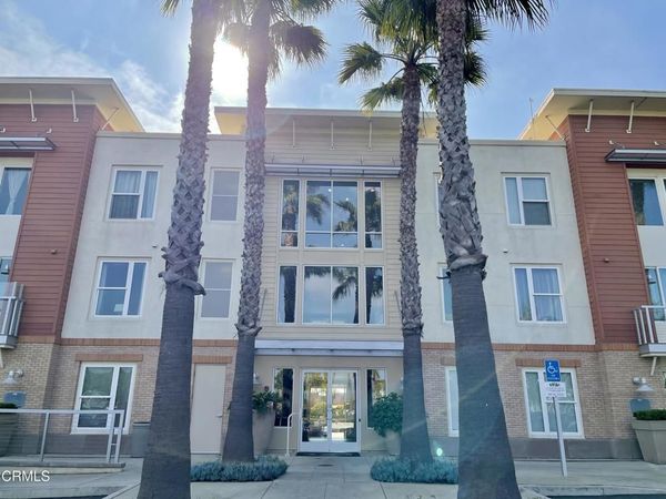 1901 Victoria Avenue, Unit 201, Oxnard, CA 93035