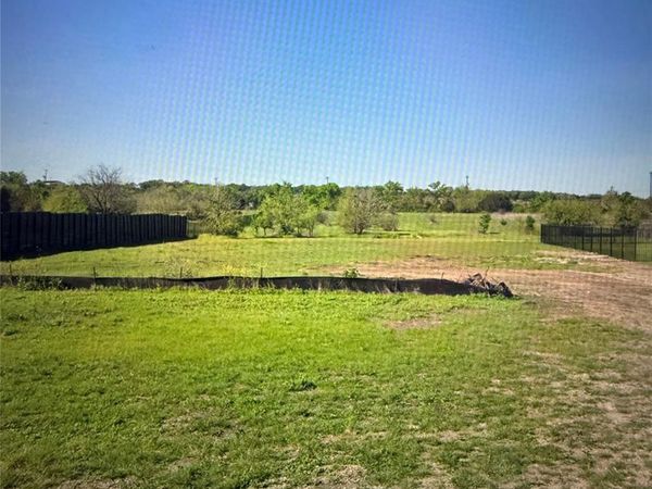 112 Huerta RD, Florence, TX 76527