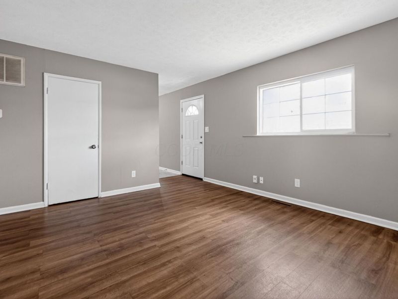 1519 Grovewood Drive , Columbus, OH 43207 Photo 5