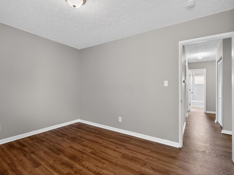 1519 Grovewood Drive , Columbus, OH 43207 Photo 6
