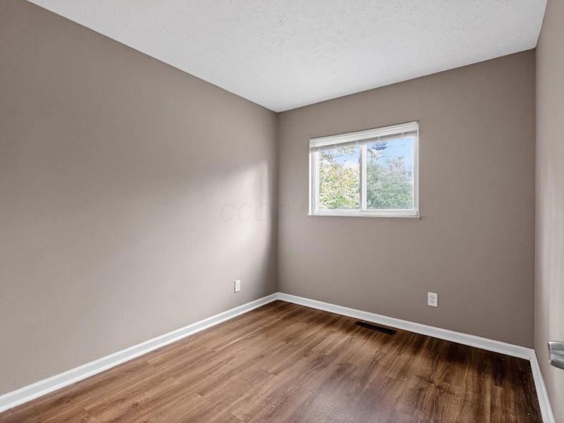 1519 Grovewood Drive , Columbus, OH 43207 Photo 9