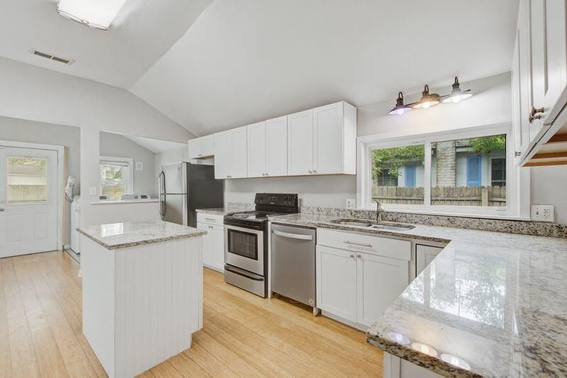 1120 Bexley Street Photo 12