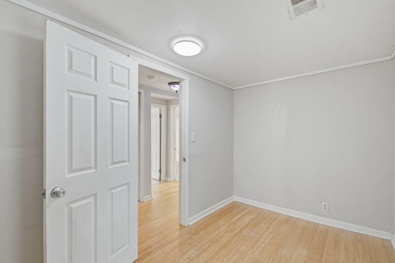 1120 Bexley Street Photo 8