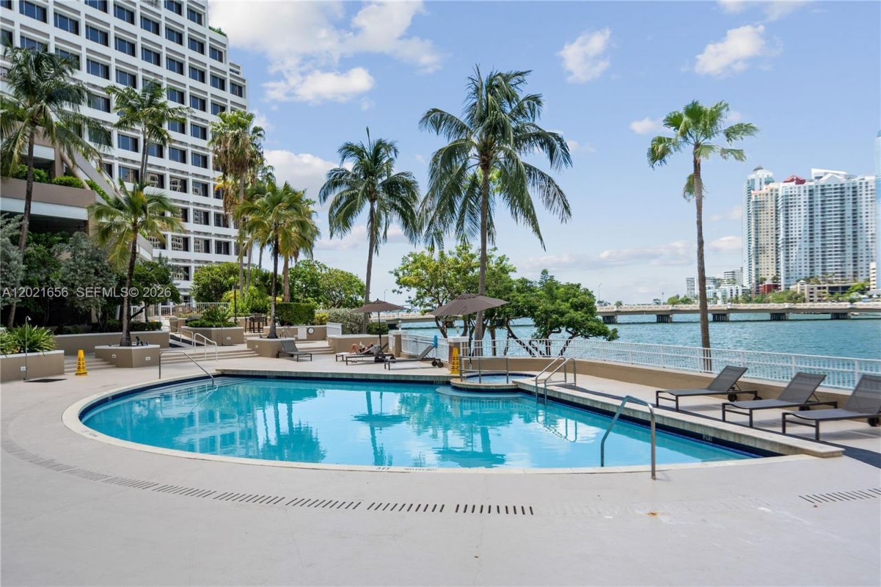 701 Brickell Key Blvd , Unit 1411, Miami, FL 33131 Photo