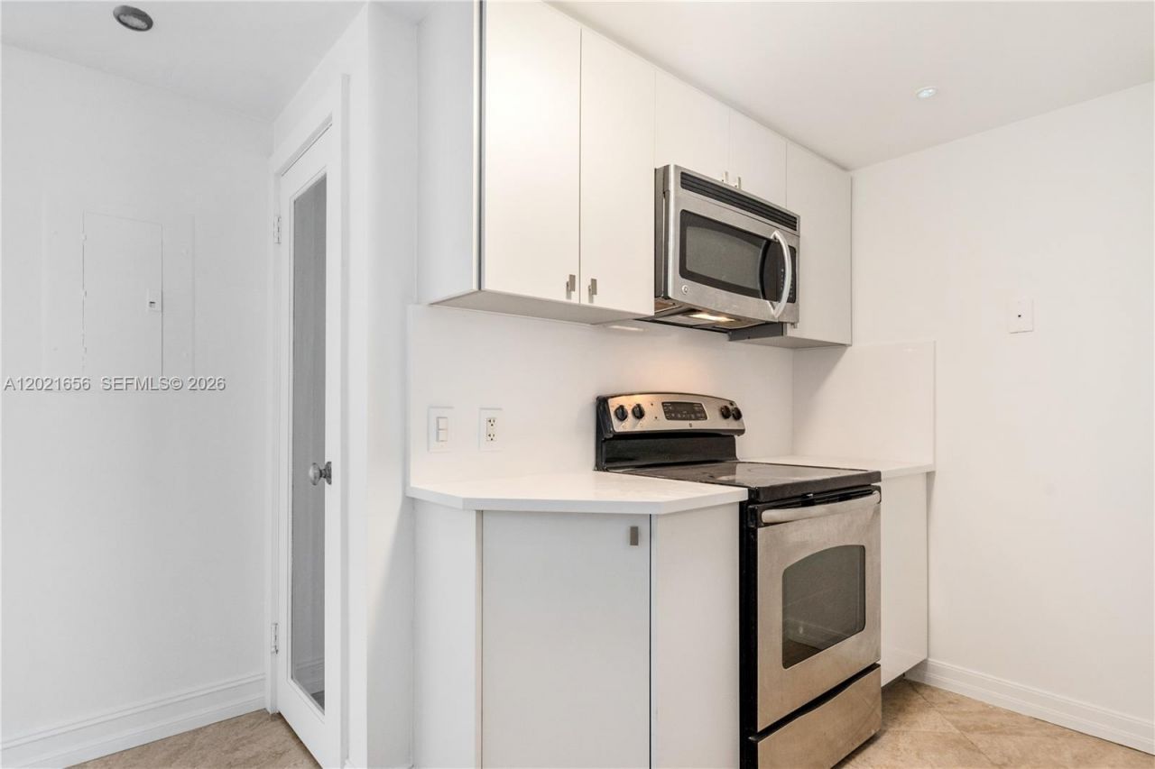 701 Brickell Key Blvd , Unit 1411, Miami, FL 33131 Photo