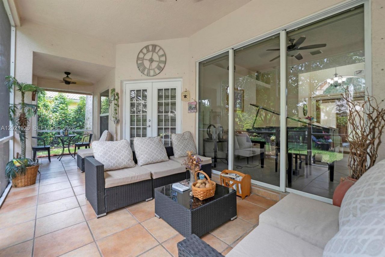 115 Kapok Crescent , Royal Palm Beach, FL 33411 Photo