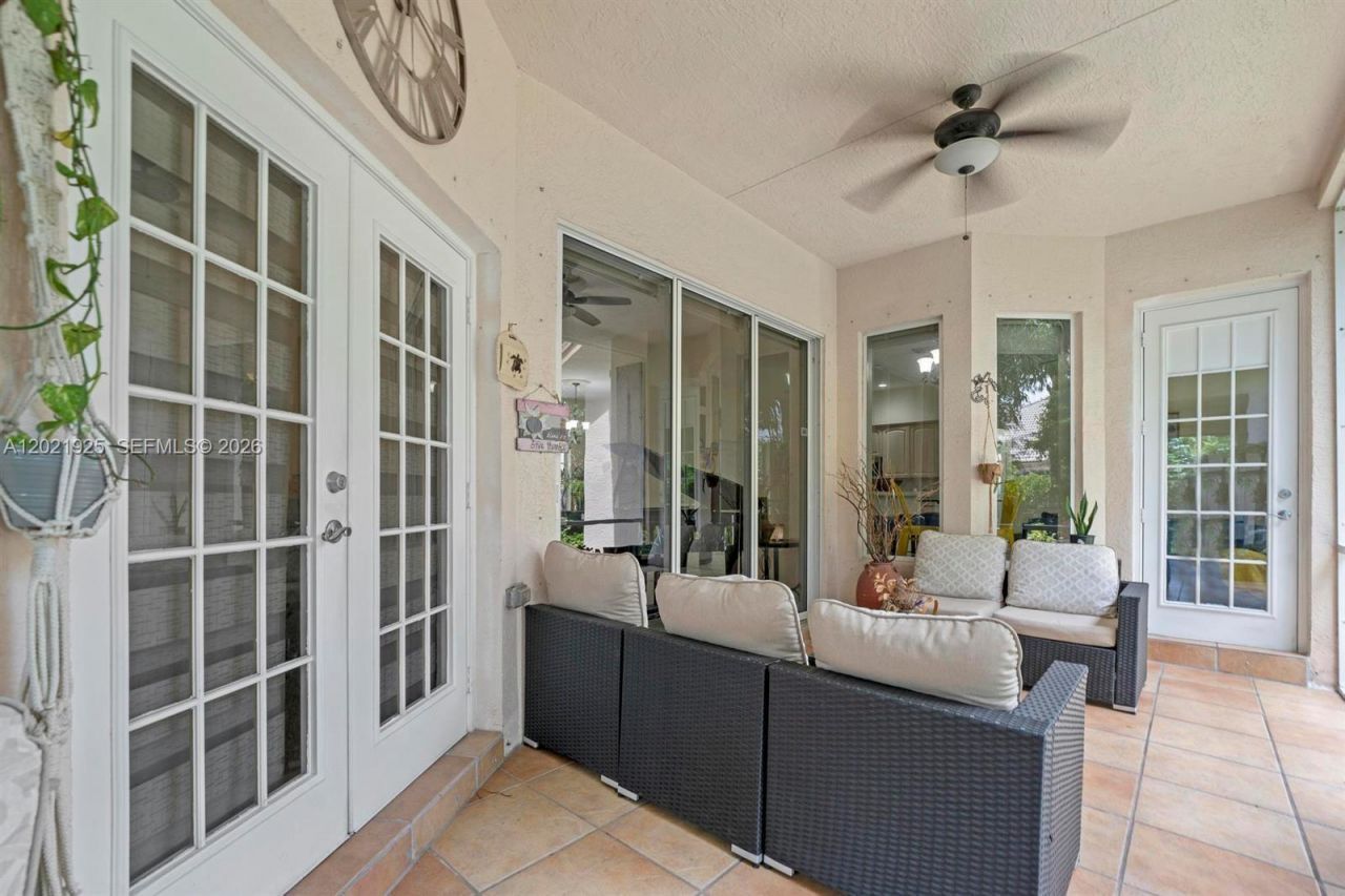 115 Kapok Crescent , Royal Palm Beach, FL 33411 Photo