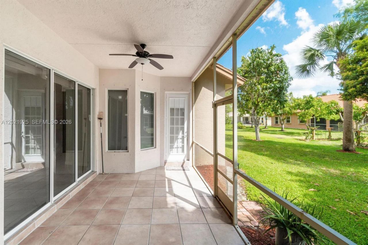 115 Kapok Crescent , Royal Palm Beach, FL 33411 Photo
