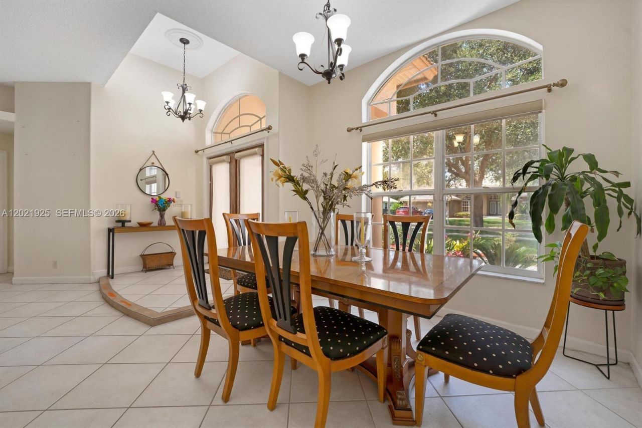 115 Kapok Crescent , Royal Palm Beach, FL 33411 Photo