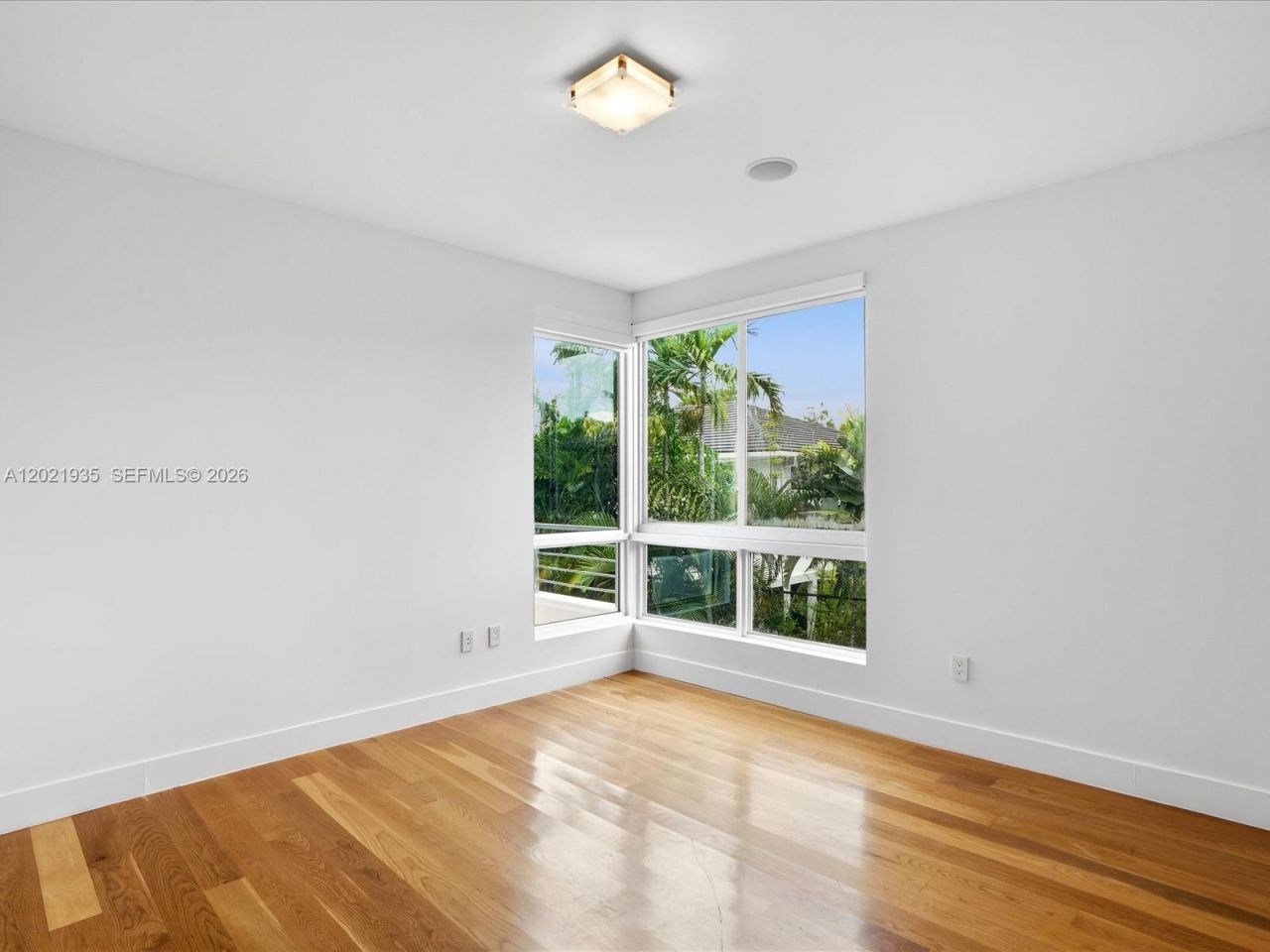 125 Hampton Ln , Key Biscayne, FL 33149 Photo