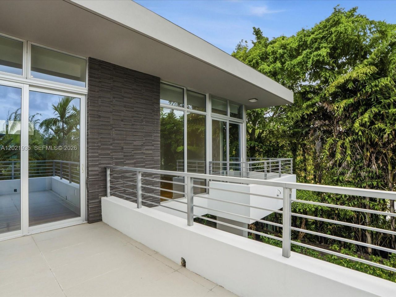 125 Hampton Ln , Key Biscayne, FL 33149 Photo