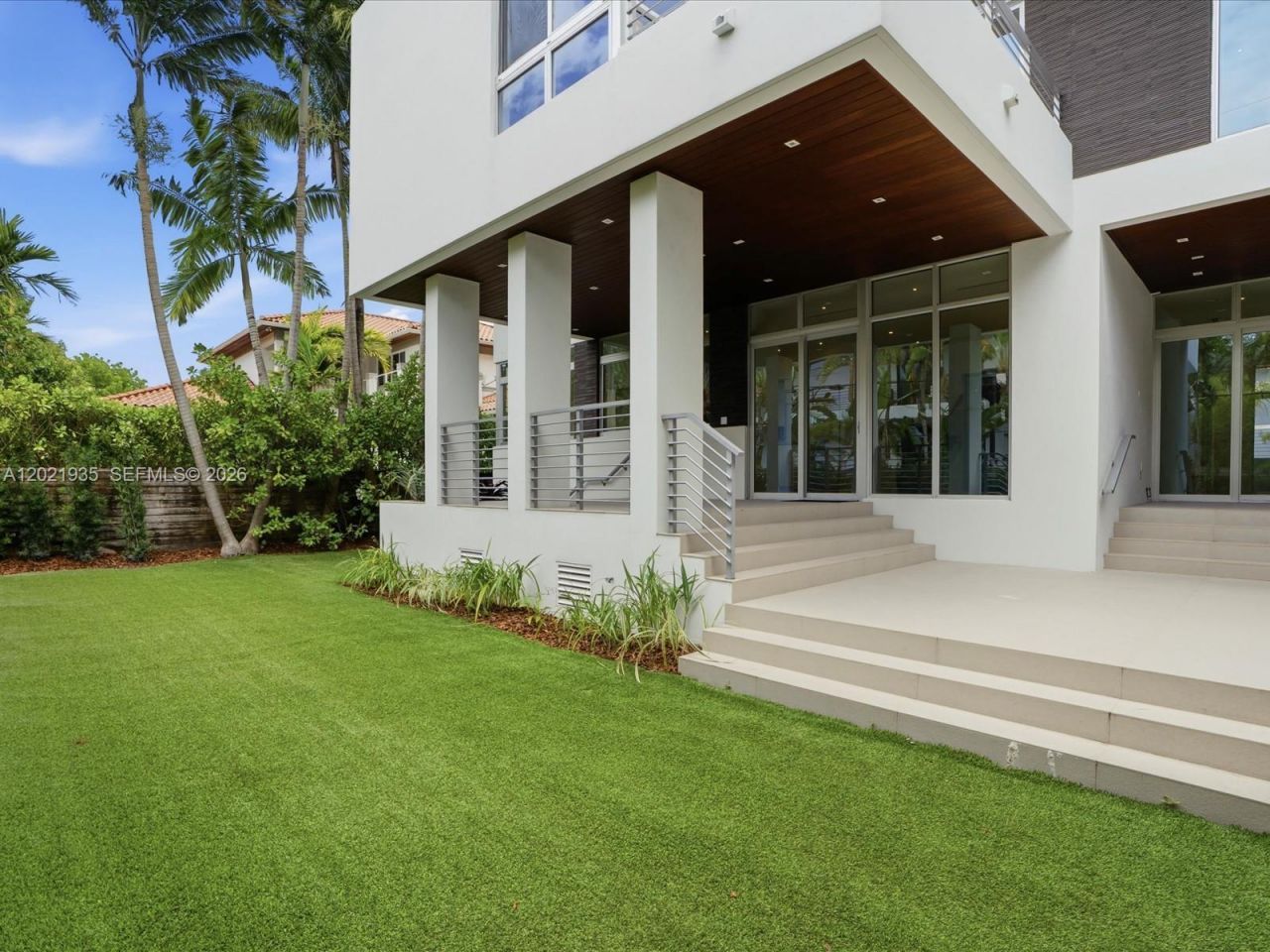 125 Hampton Ln , Key Biscayne, FL 33149 Photo