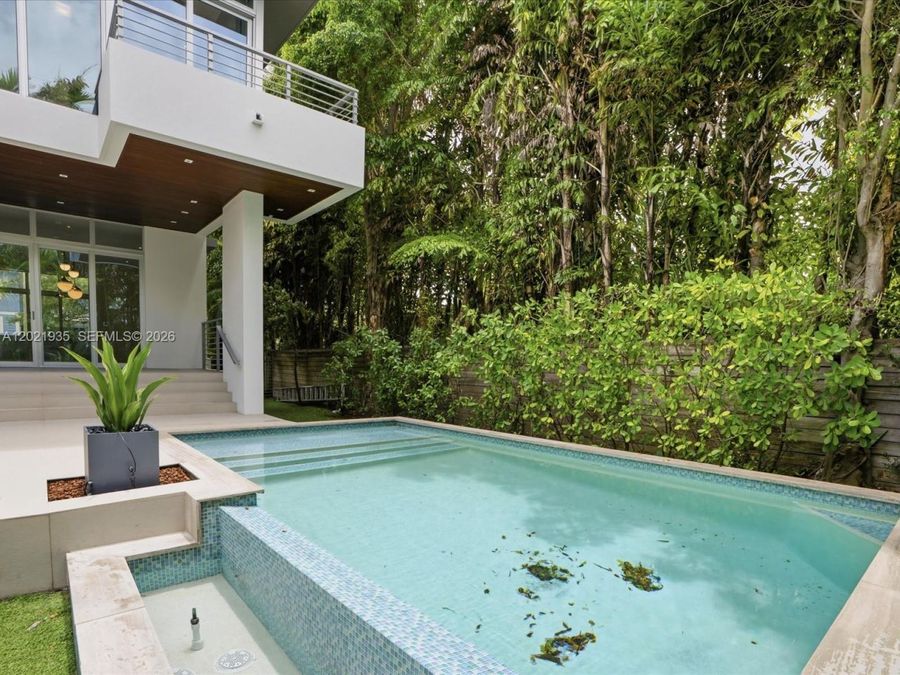 Property Image 60