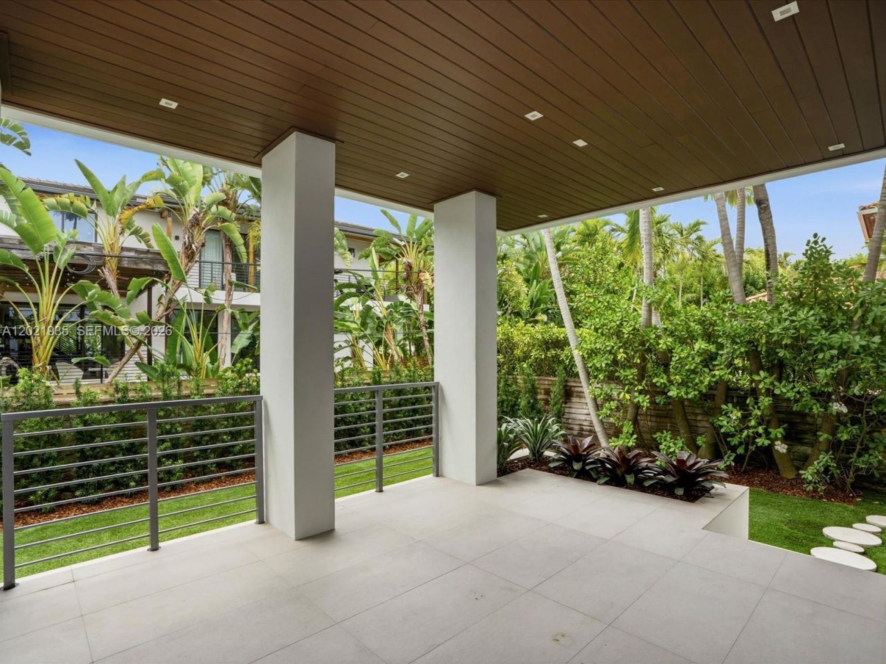 125 Hampton Ln , Key Biscayne, FL 33149 Photo