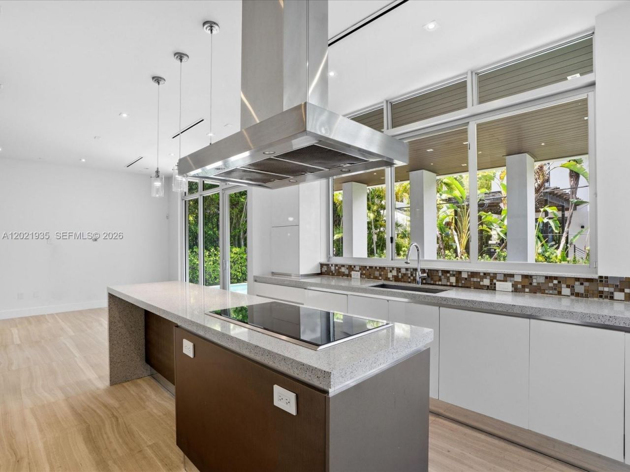 125 Hampton Ln , Key Biscayne, FL 33149 Photo