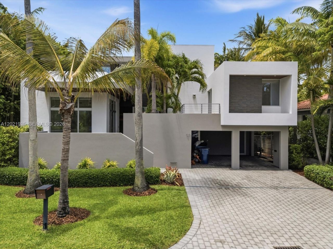 125 Hampton Ln , Key Biscayne, FL 33149 Photo