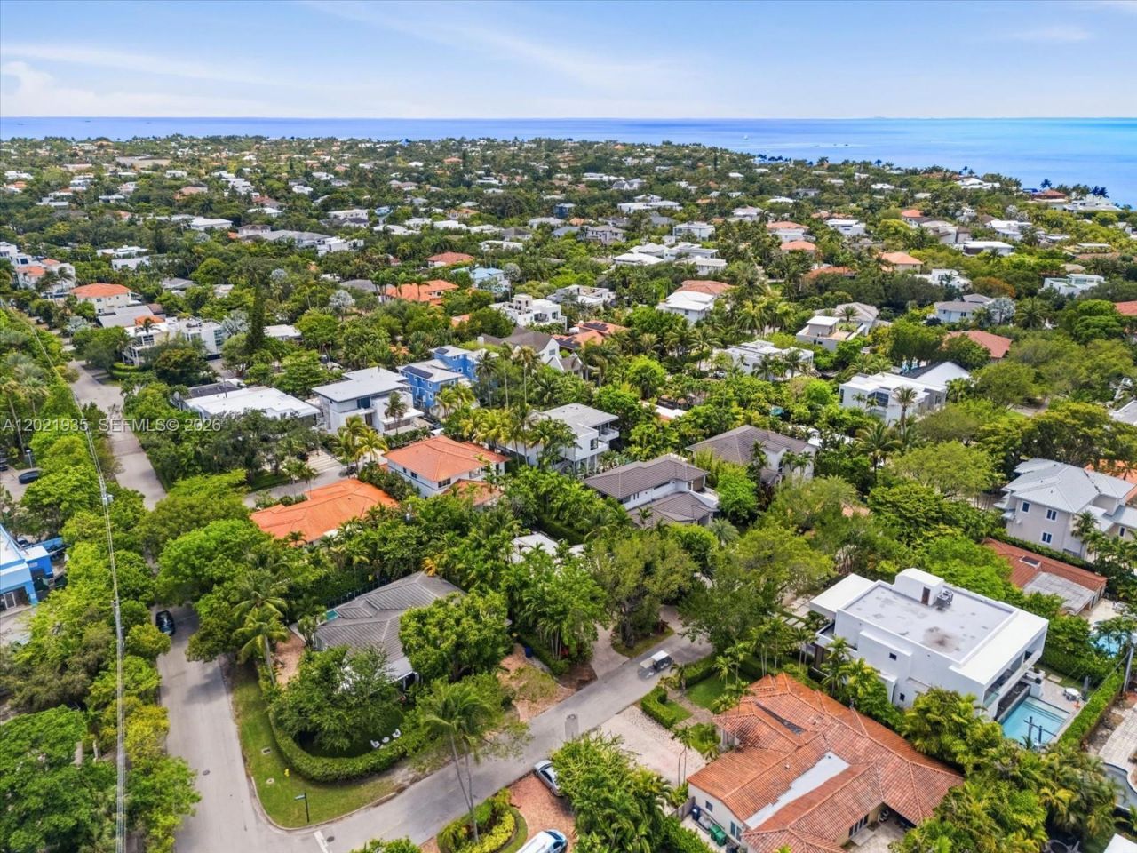 125 Hampton Ln , Key Biscayne, FL 33149 Photo