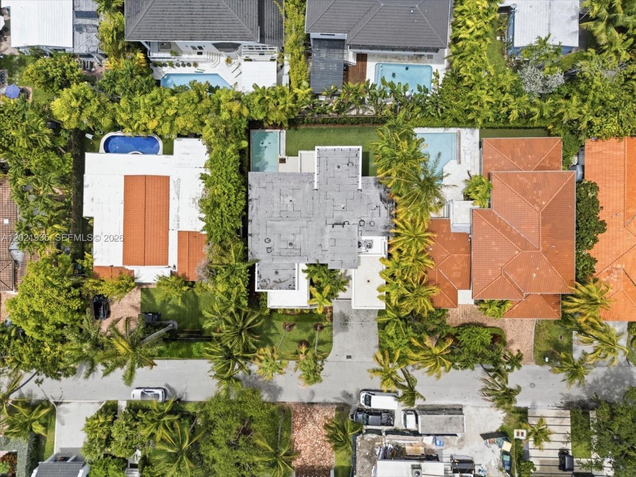 125 Hampton Ln , Key Biscayne, FL 33149 Photo