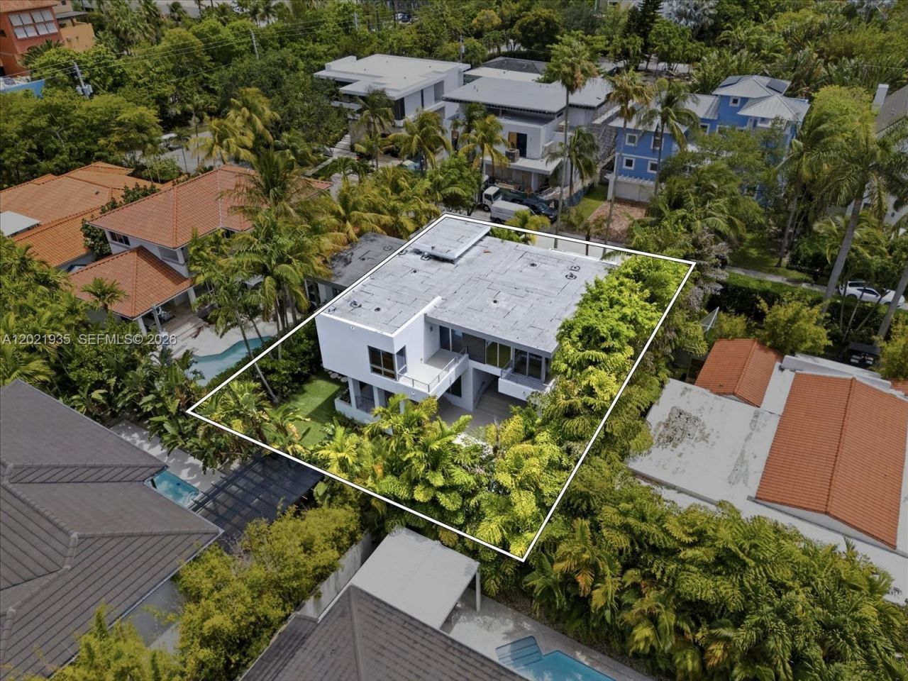 125 Hampton Ln , Key Biscayne, FL 33149 Photo