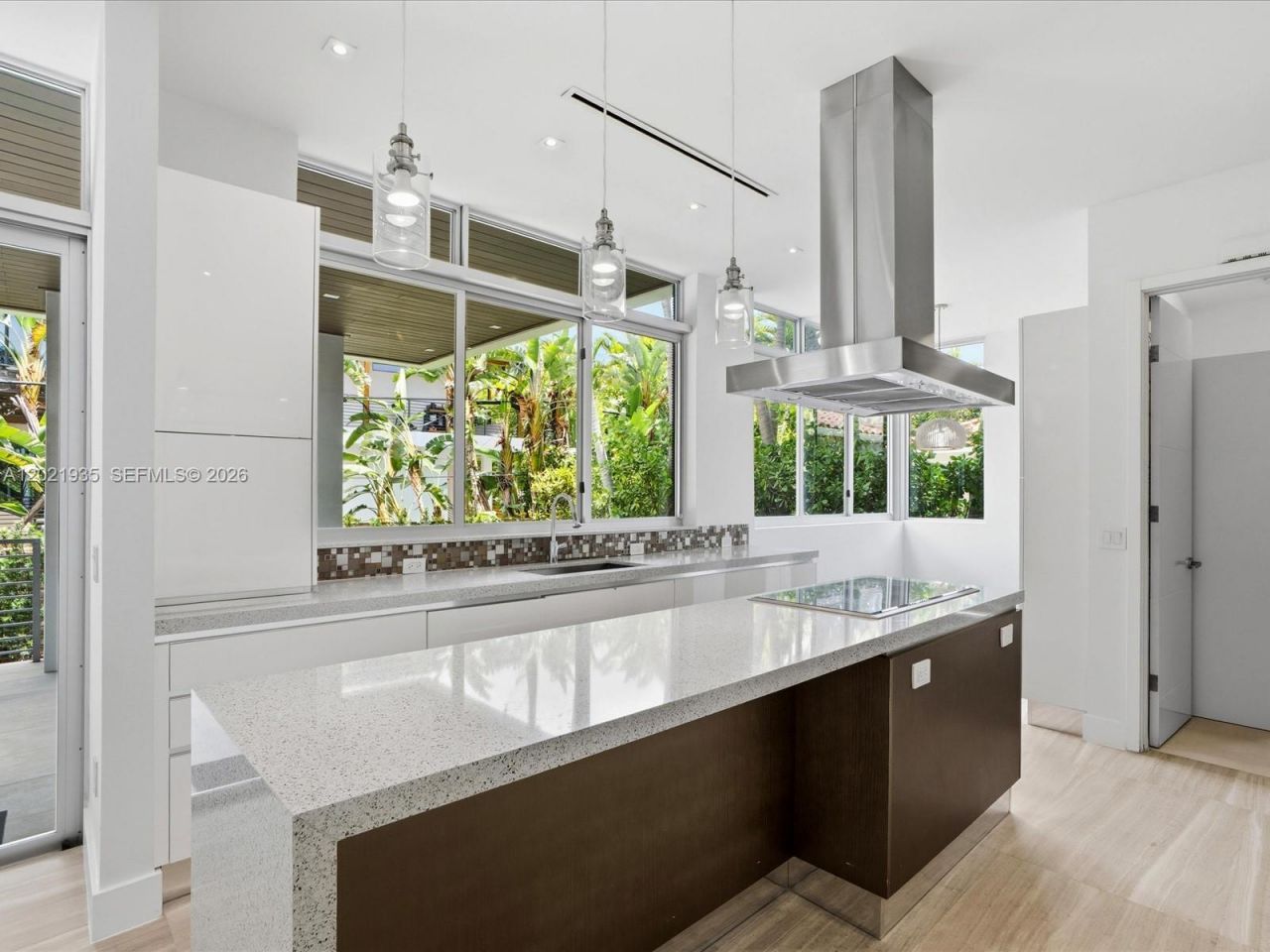 125 Hampton Ln , Key Biscayne, FL 33149 Photo