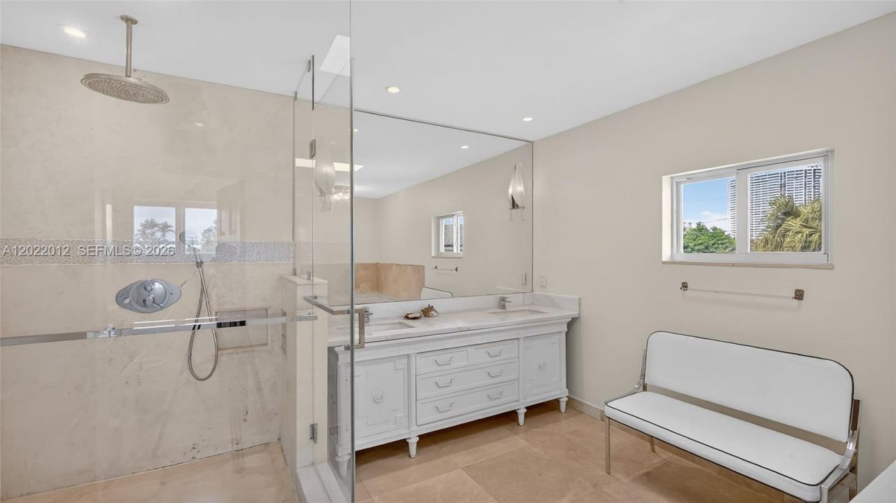 3226 NE 168th St, Unit 3226, North Miami Beach, FL 33160 Photo