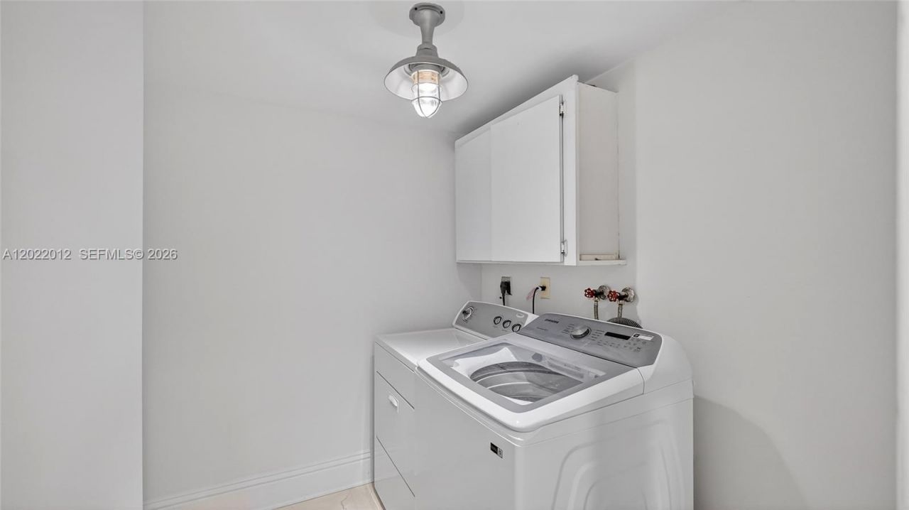 3226 NE 168th St, Unit 3226, North Miami Beach, FL 33160 Photo