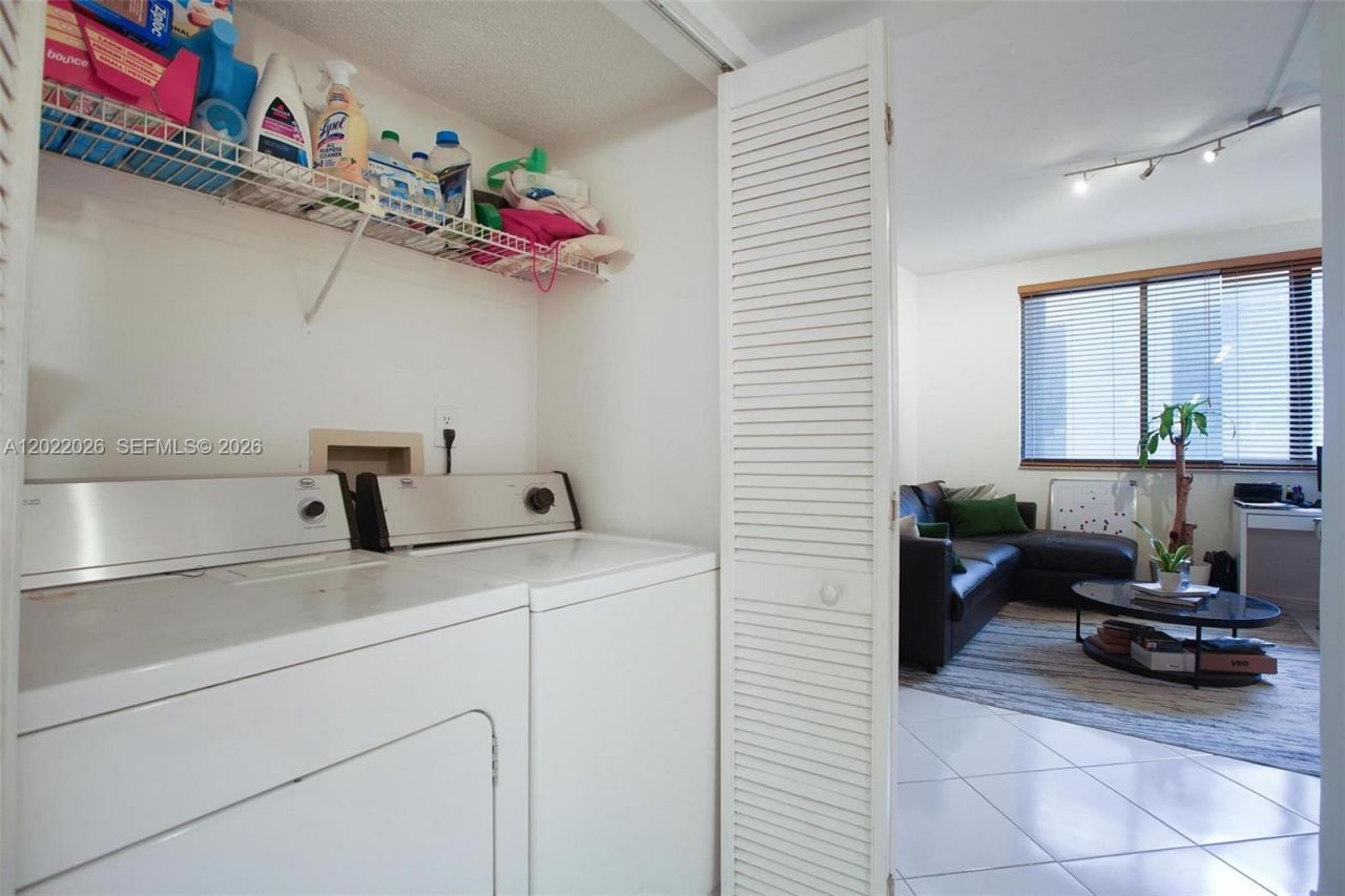 540 Brickell Key Dr , Unit 308, Miami, FL 33131 Photo