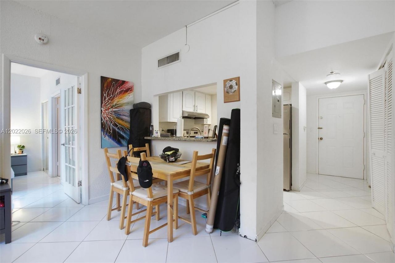 540 Brickell Key Dr , Unit 308, Miami, FL 33131 Photo
