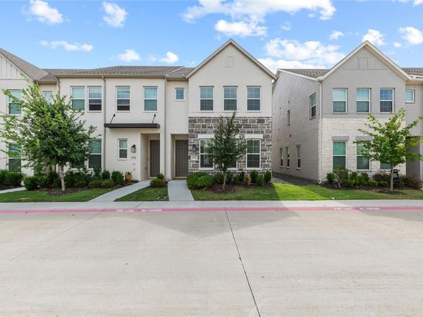 9924 Hennings Street, Irving, TX 75063
