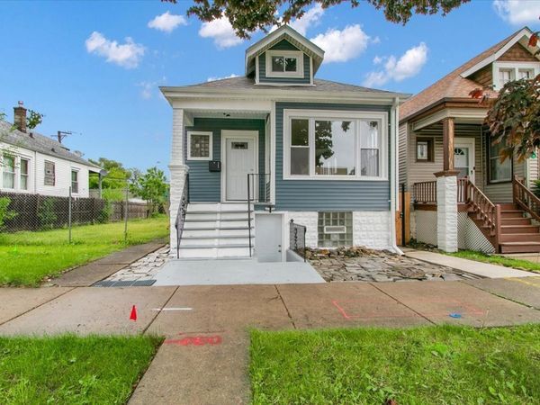 6233 S Claremont Avenue, Chicago, IL 60636