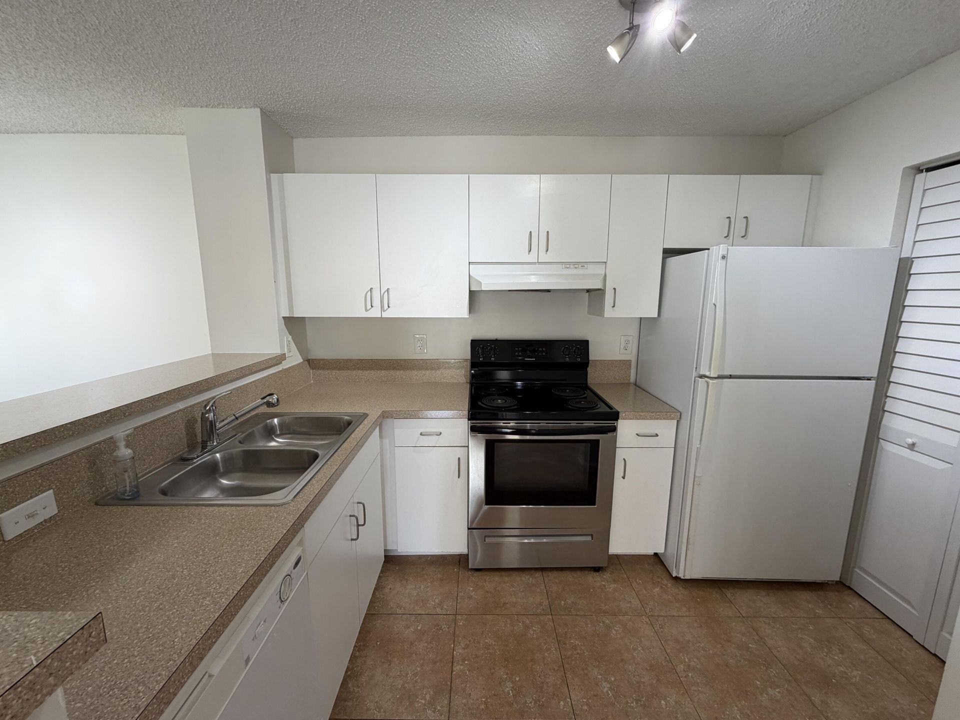 1749 Village Boulevard, Unit 208, West Palm Beach, FL 33409 Photo