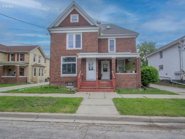217 S 7th STREET, Unit 217 1/2, Watertown, WI 53094