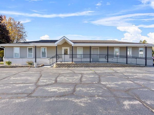2131 CALUMET DRIVE, New Holstein, WI 53061