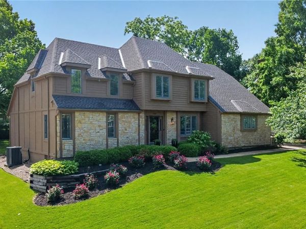 12001 Wenonga Lane, Leawood, KS 66209