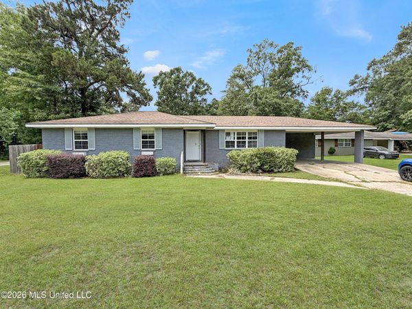 1551 N Beech Street, Picayune, MS 39466