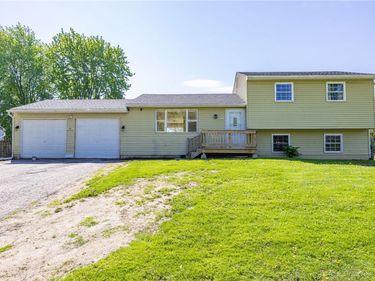 24 Huntington Parkway , Hamlin, NY 14464