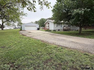 300 N King Street , Cedar Bluffs, NE 68015