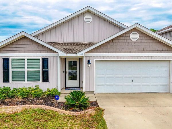 106 Merrion Road , Southport, FL 32409