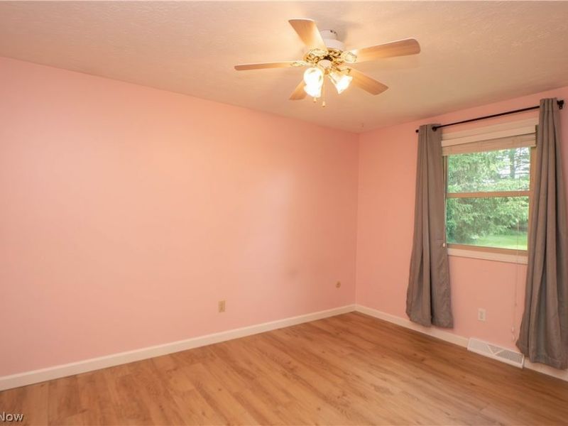 5251 Tanglewood Drive NE, Louisville, OH 44641 Photo 18