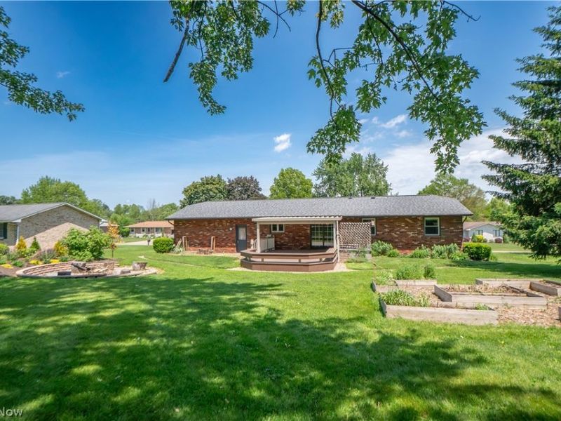 5251 Tanglewood Drive NE, Louisville, OH 44641 Photo 38