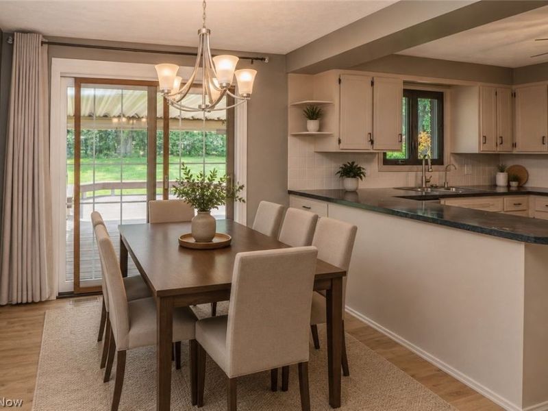 5251 Tanglewood Drive NE, Louisville, OH 44641 Photo 8