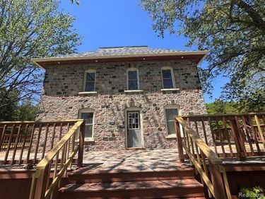 5660 Mill Street, Peck Vlg, MI 48466