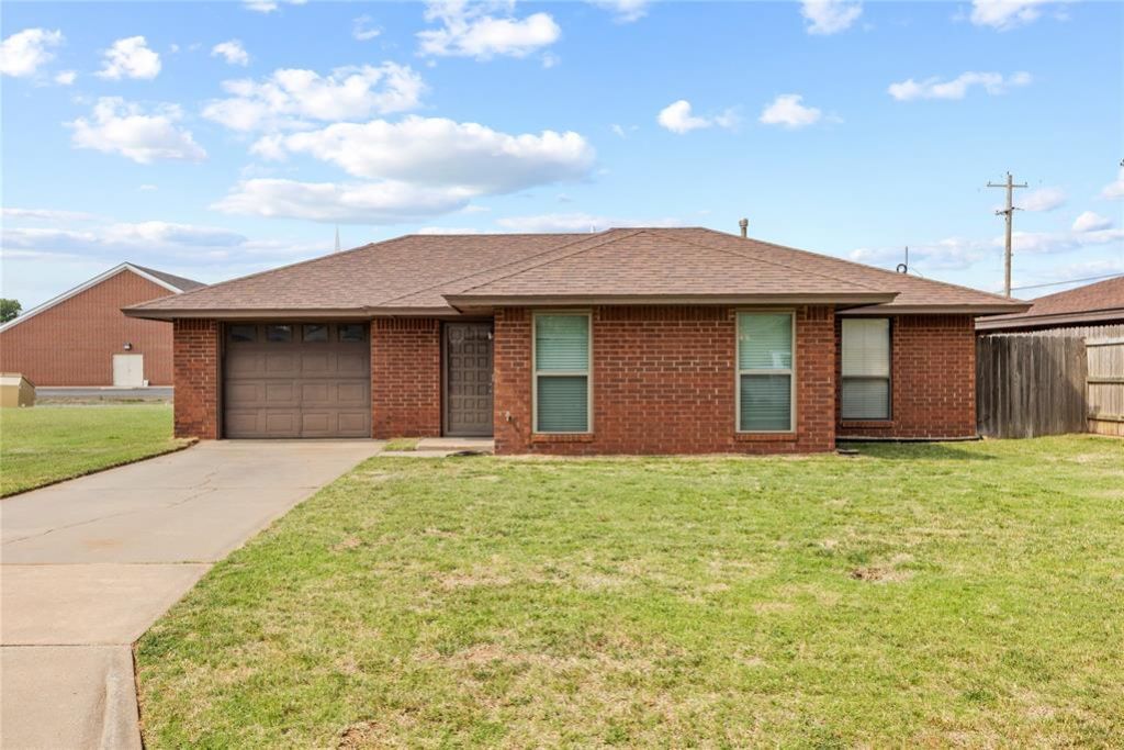 2309 Seth Avenue, Weatherford, OK 73096 Main Photo