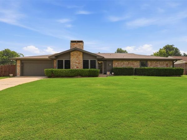 11404 Spring Creek Road, Oklahoma City, OK 73162