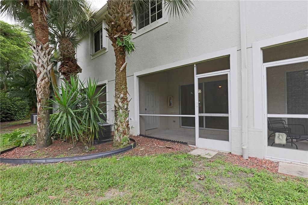 8205 Pacific Beach Dr , Fort Myers, FL 33966 Photo