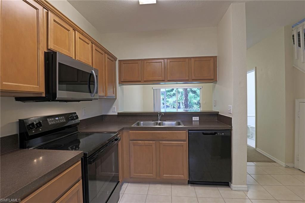 8205 Pacific Beach Dr , Fort Myers, FL 33966 Photo