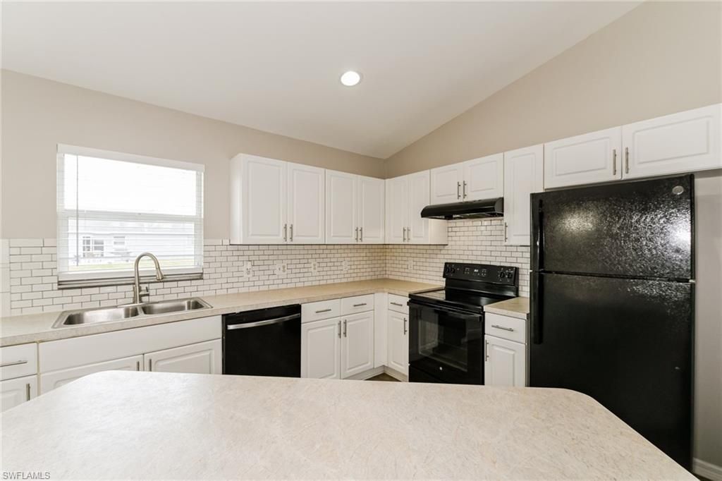 123 Blackstone Dr , Fort Myers, FL 33913 Photo