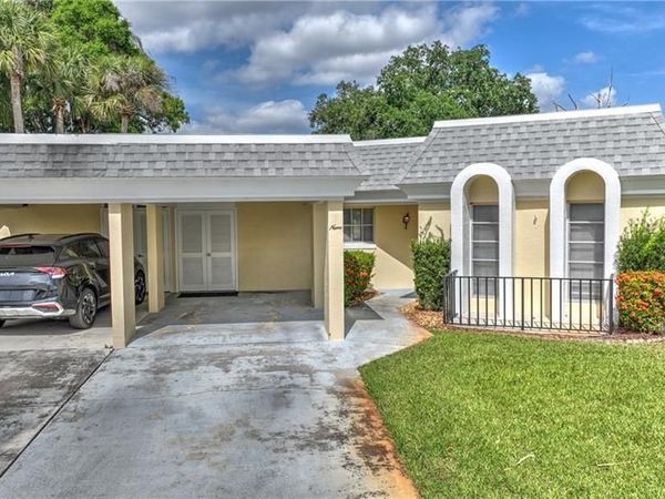 9 Park Lane CIR , LEHIGH ACRES, FL 33936