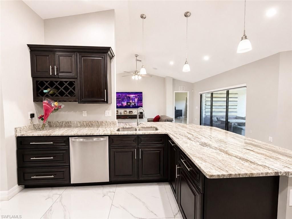 4017 7th St Sw, Lehigh Acres, FL 33976 Photo