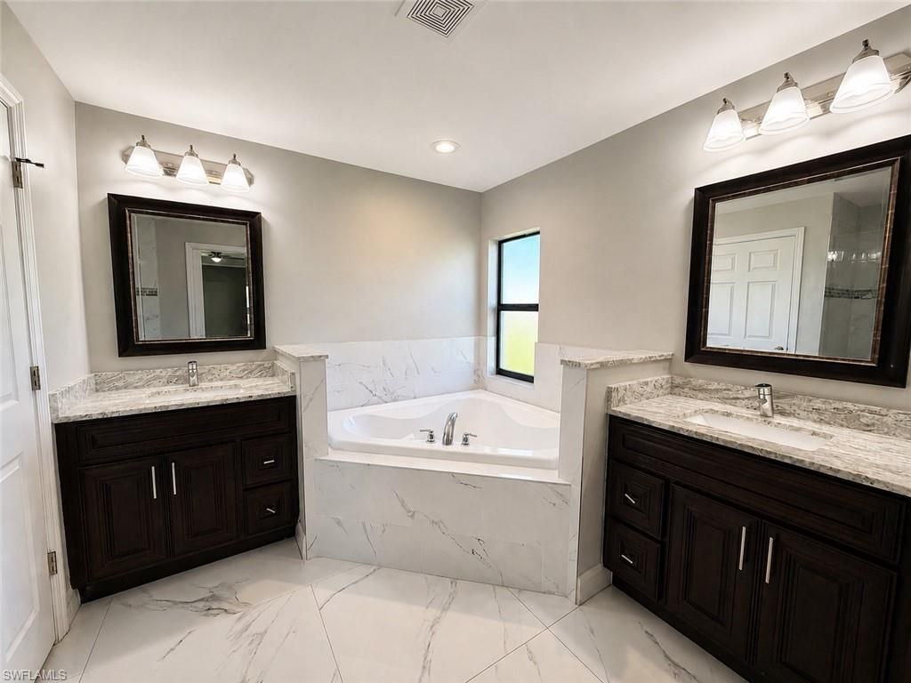 4017 7th St Sw, Lehigh Acres, FL 33976 Photo